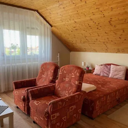 In Balaton 18806 Apartmán Gyenesdiás